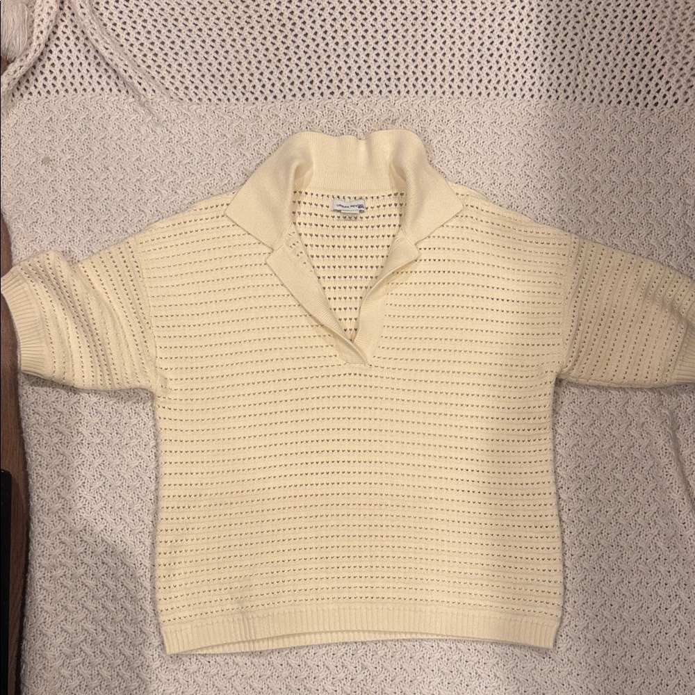 URBAN REVIVO WOMENS XS BLOUSE EMBROIDERY CREAM COLOR - Picture 1 of 8